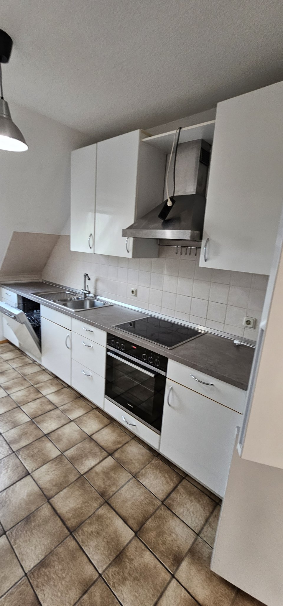   Schöne helle 3 ZKB Wohnung im Herzen der Stadt