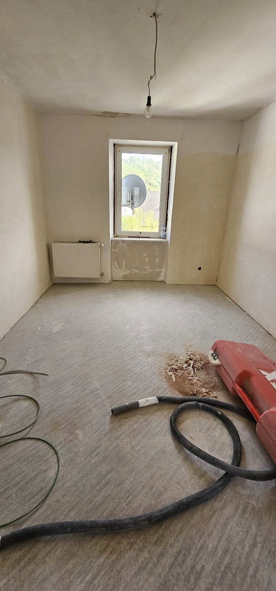 Große 5 ZKB Wohnung in guter Lage, zentral gelegen