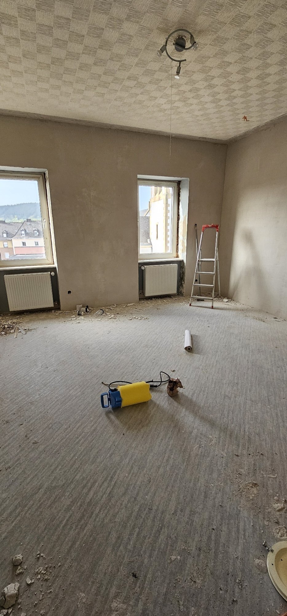 Große 5 ZKB Wohnung in guter Lage, zentral gelegen