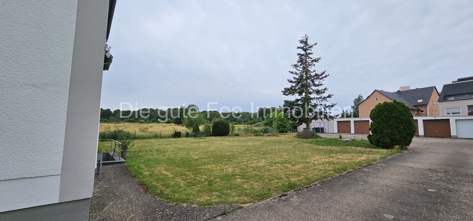 Schöne helle 3 Zimmerwohnung mit Balkon in ruhiger Lage