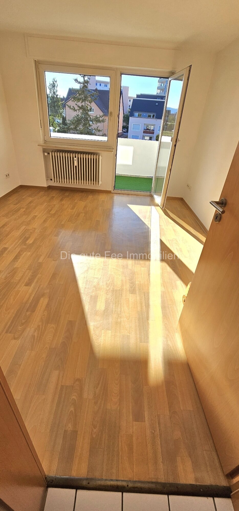 Schöne helle 3 Zimmerwohnung mit Balkon in ruhiger Lage
