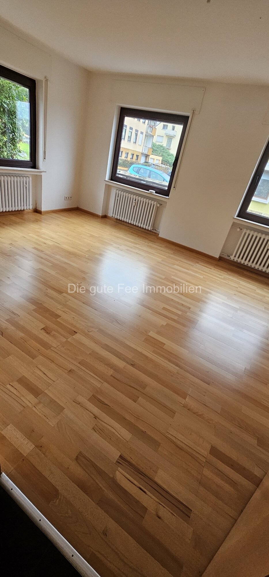 Gepflegte 2 -  ZKB Wohnung mit Balkon