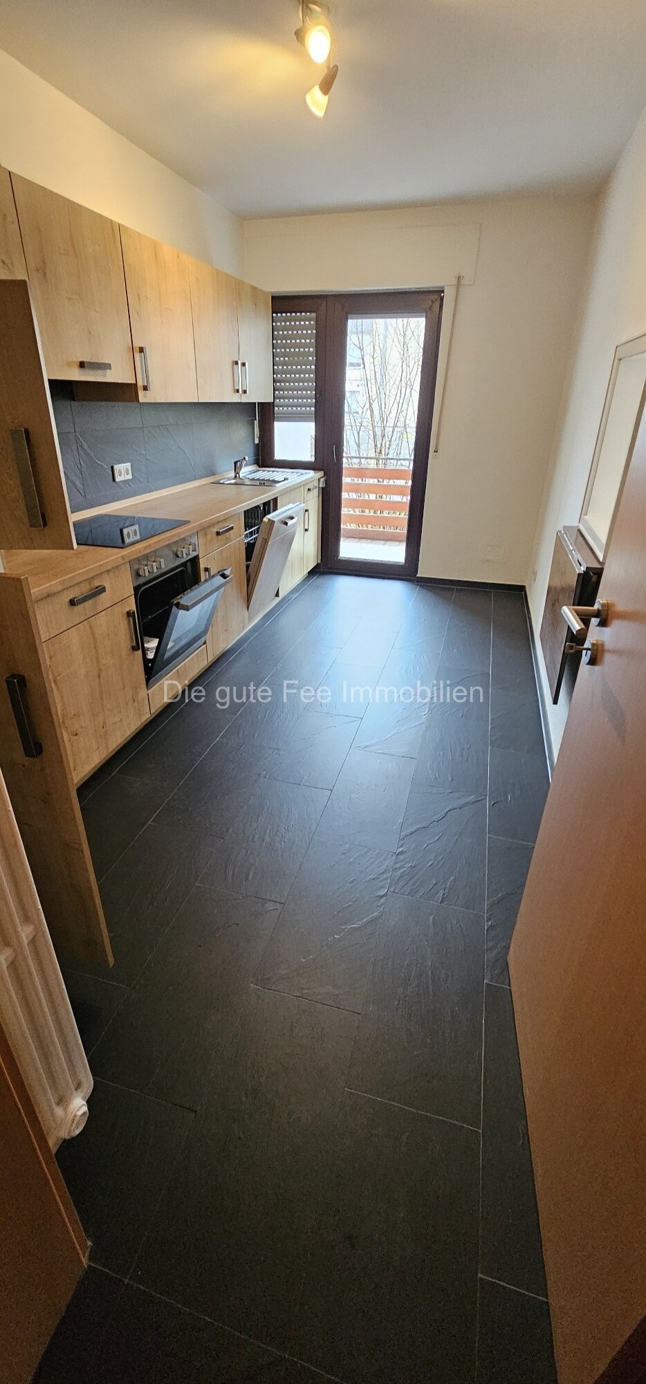 Gepflegte 2 -  ZKB Wohnung mit Balkon