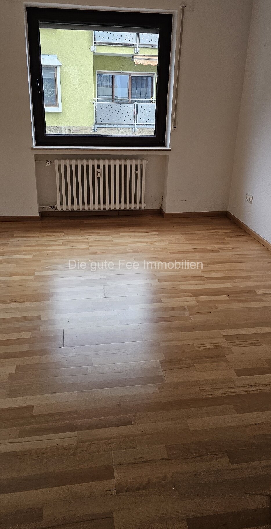 Gepflegte 2 -  ZKB Wohnung mit Balkon