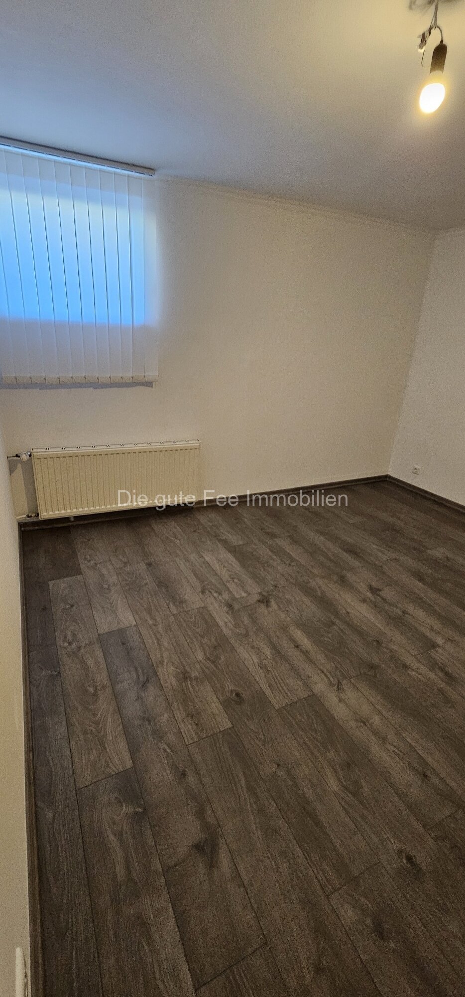 Schöne, neu renovierte 2 ZKB - Wohnung in Wiltingen