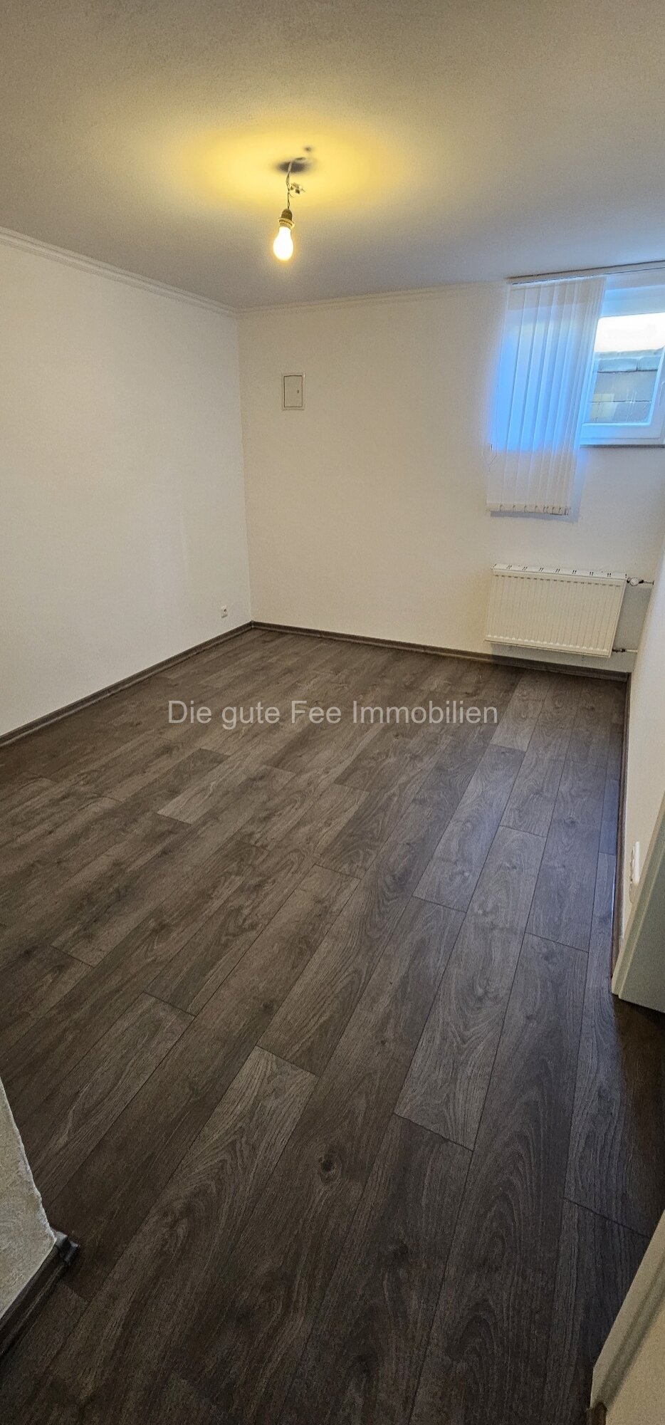 Schöne, neu renovierte 2 ZKB - Wohnung in Wiltingen