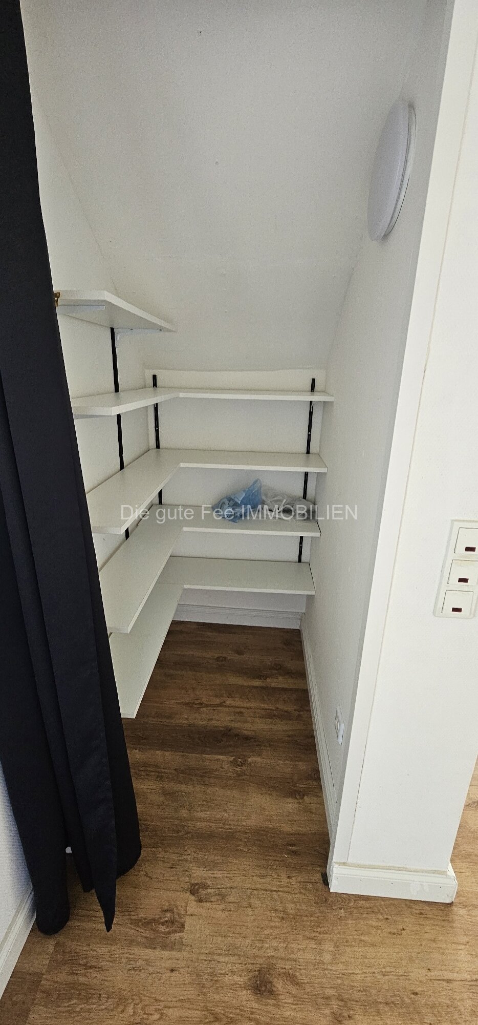 Schönes Zweifamilienhaus für Kapitalanleger oder Mehrgenerationshaus