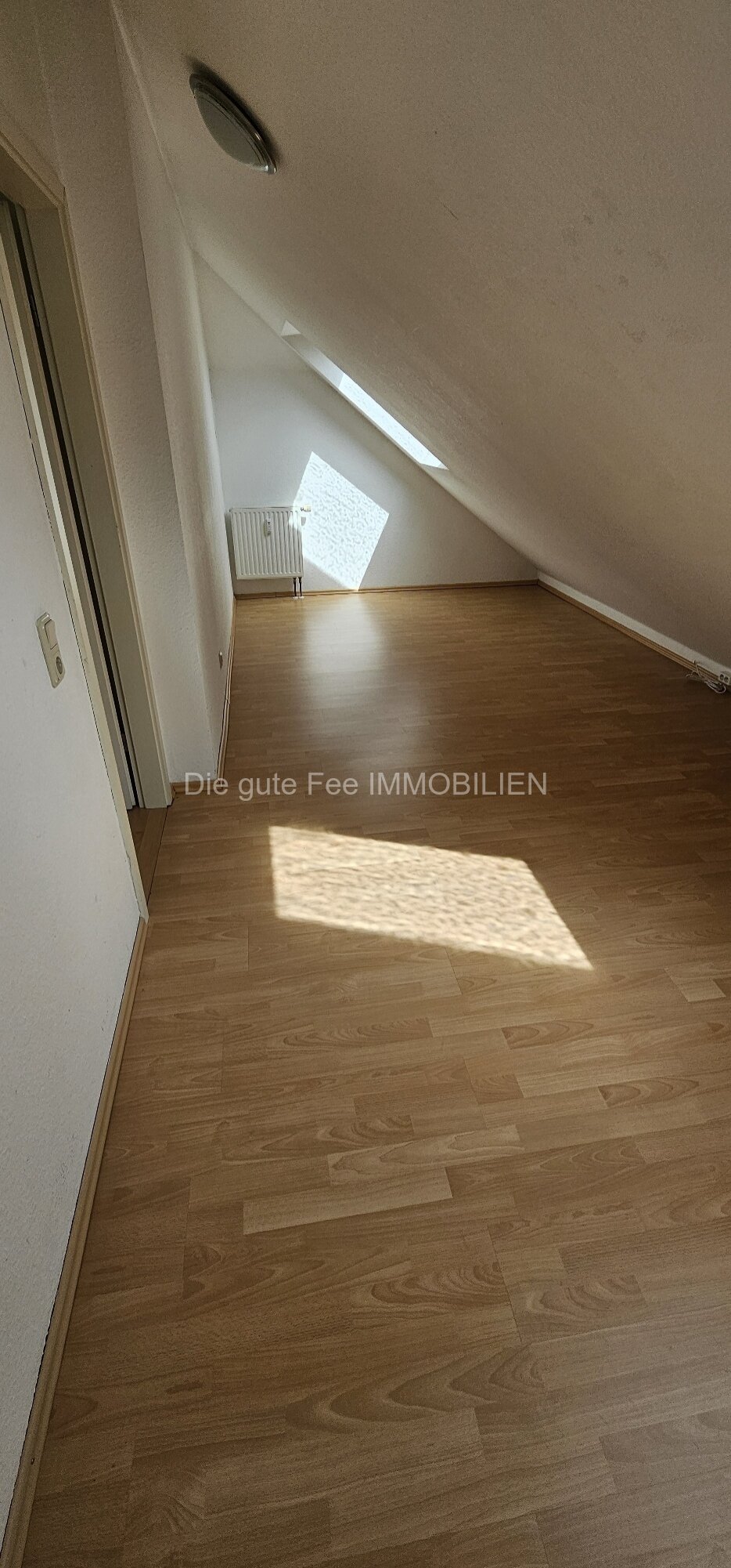 Toplage, Schöne Maisonette - Wohnung mit Balkon in Losheim am See