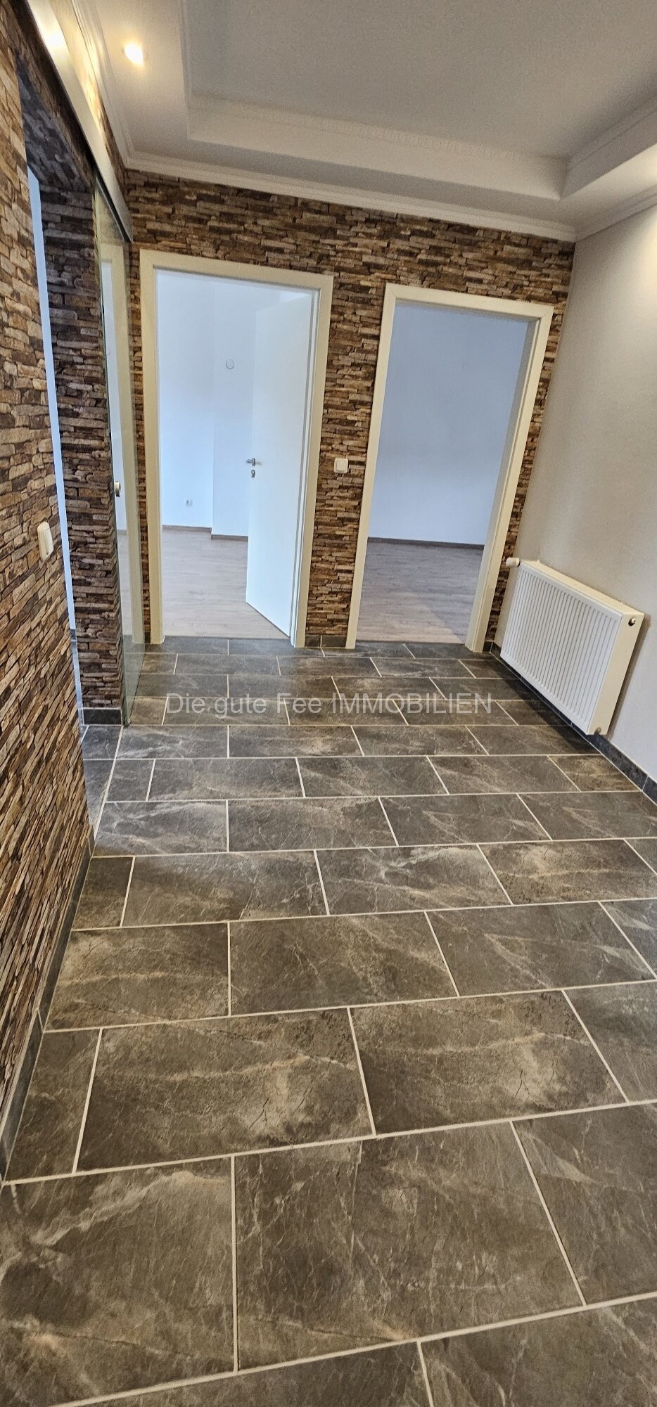 *** Vermietet *** Schöne helle, sehr moderne Wohnung mit Balkon