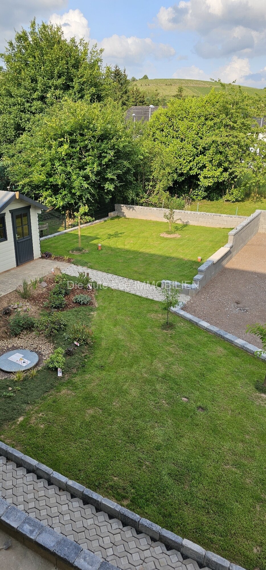 *** Vermietet *** Schöne helle, sehr moderne Wohnung mit Balkon