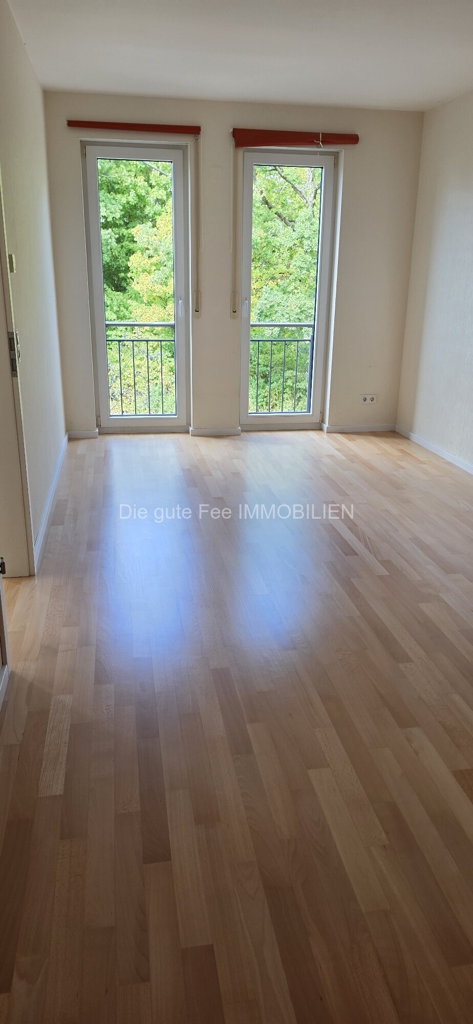 *** Reserviert *** Schöne, helle 2 - ZKB - Wohnung mit Balkon in Heiligkreuz