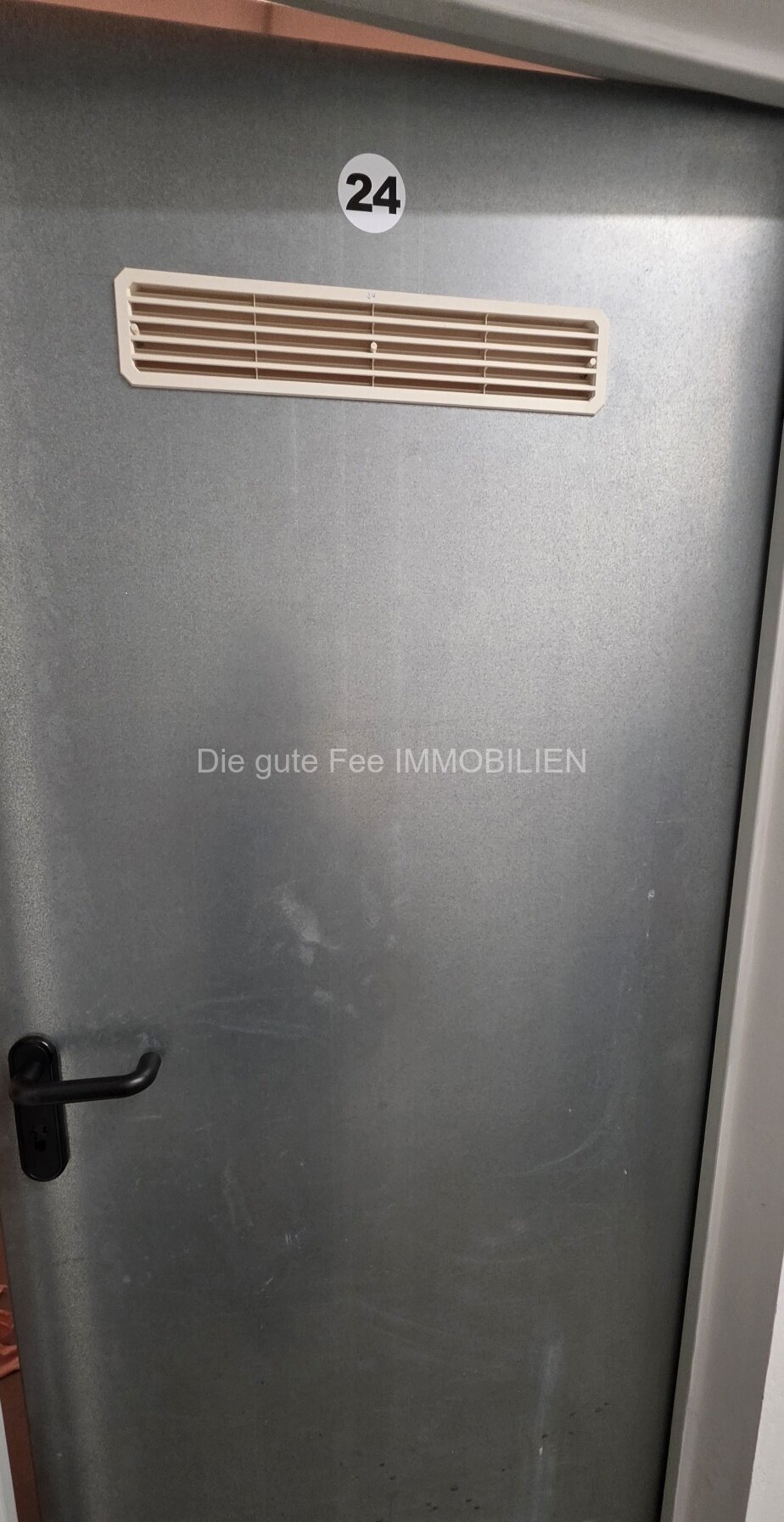 *** Reserviert *** Schöne, helle 2 - ZKB - Wohnung mit Balkon in Heiligkreuz