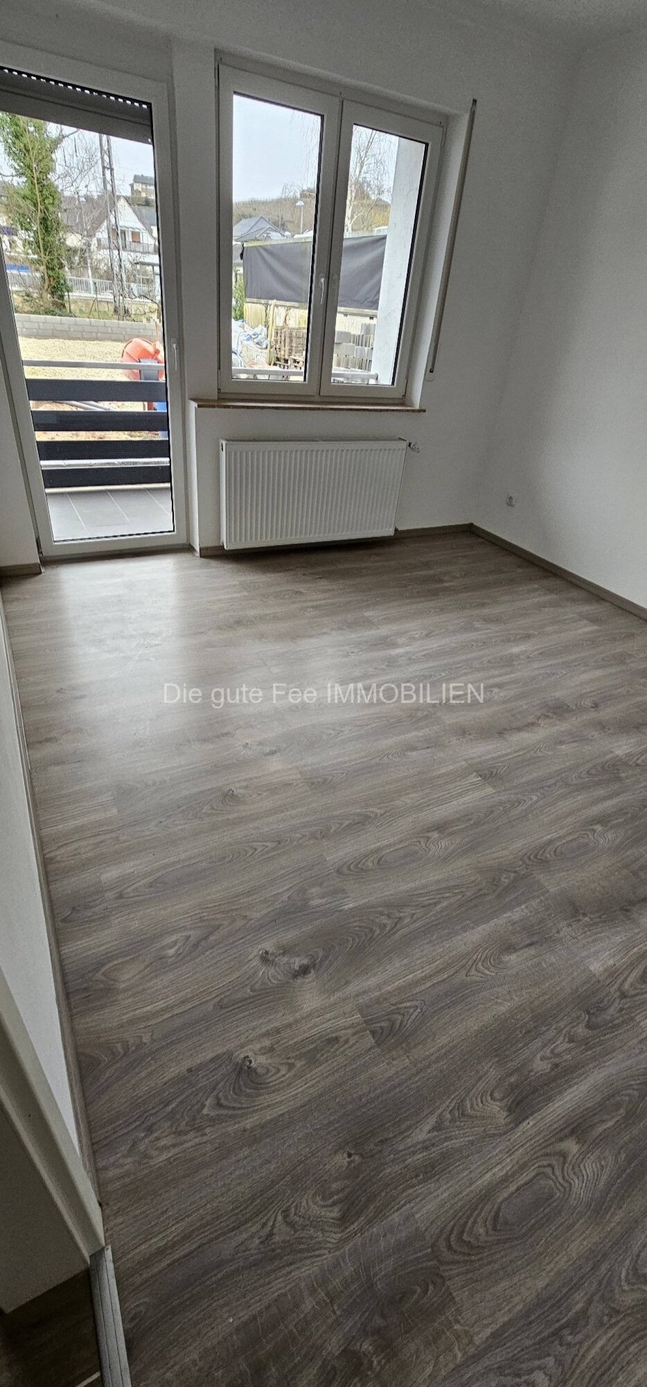 Wohnzimmer mit Balkon Wohnzimmer mit Balkon