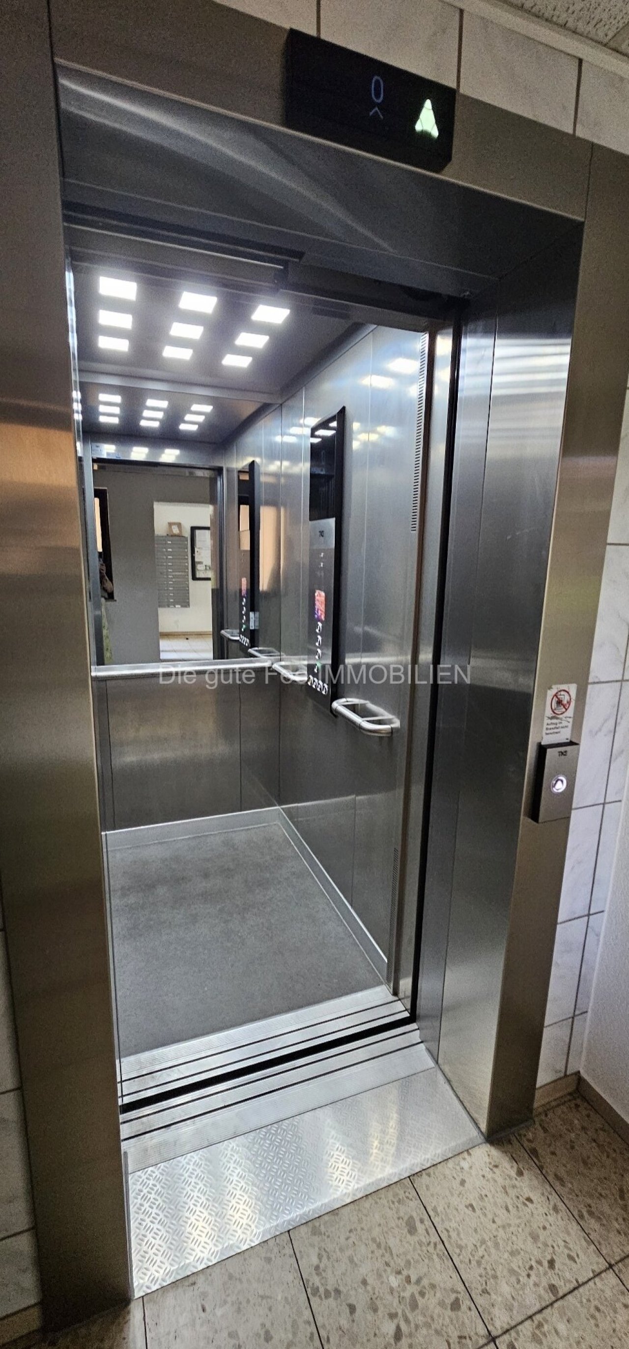 Neuer Fahrstuhl Haus Nr. 6