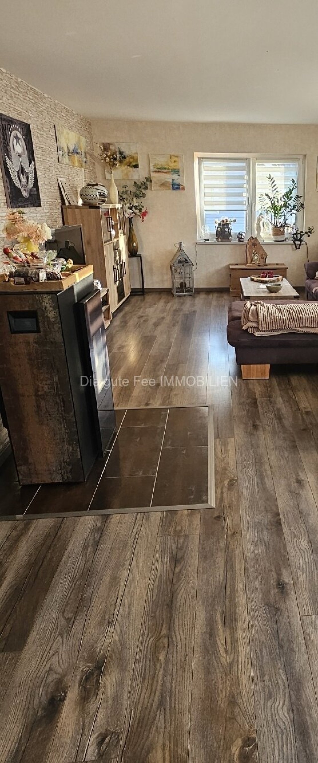 Wohnzimmer mit Kamin Wohnzimmer mit Kamin