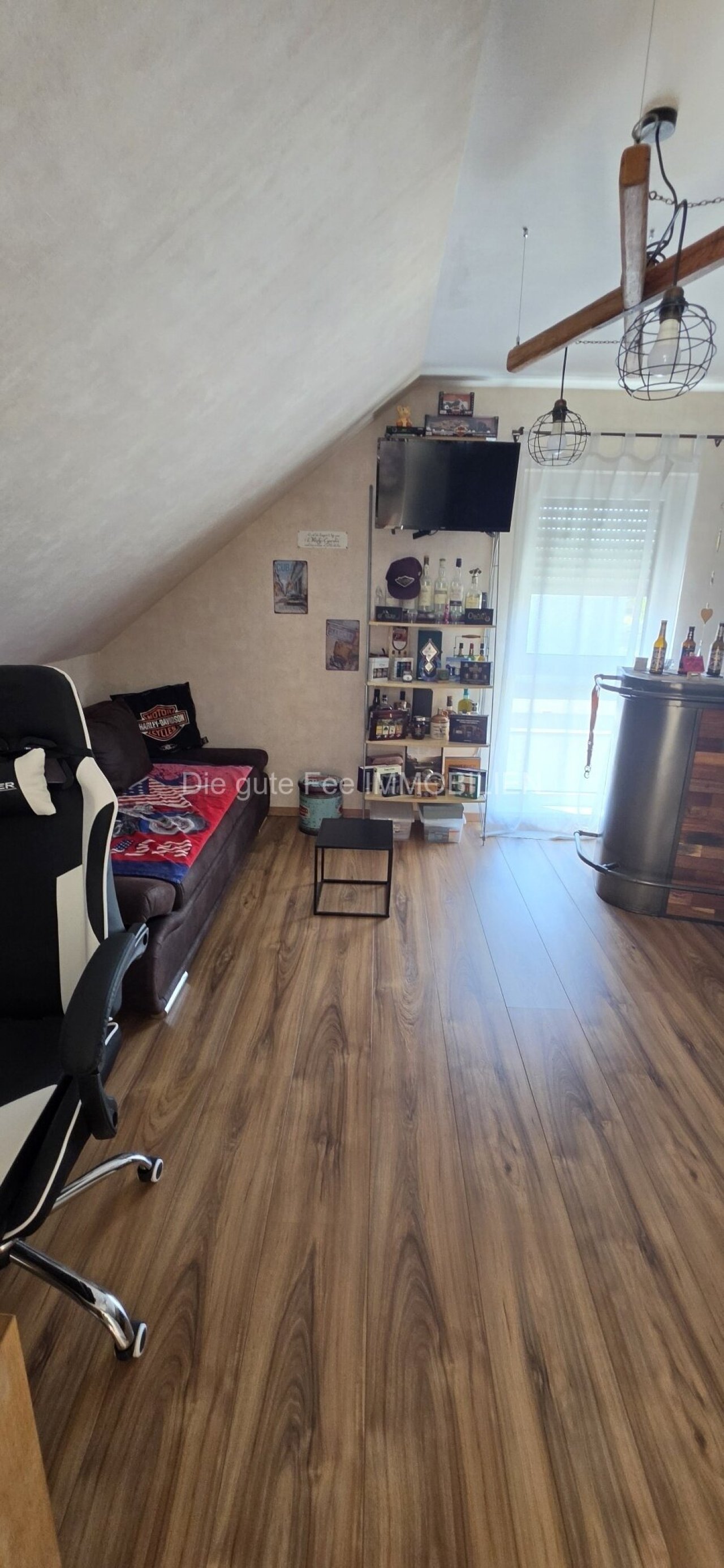 Büro oder Kinderzimmer Büro oder Kinderzimmer
